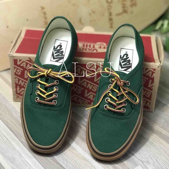 NWT VANS Authentic Gumsole Eden Boot Lace Green W - Picture 2 of 7